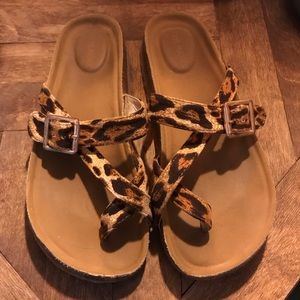 Youth size 4 leopard print sandals